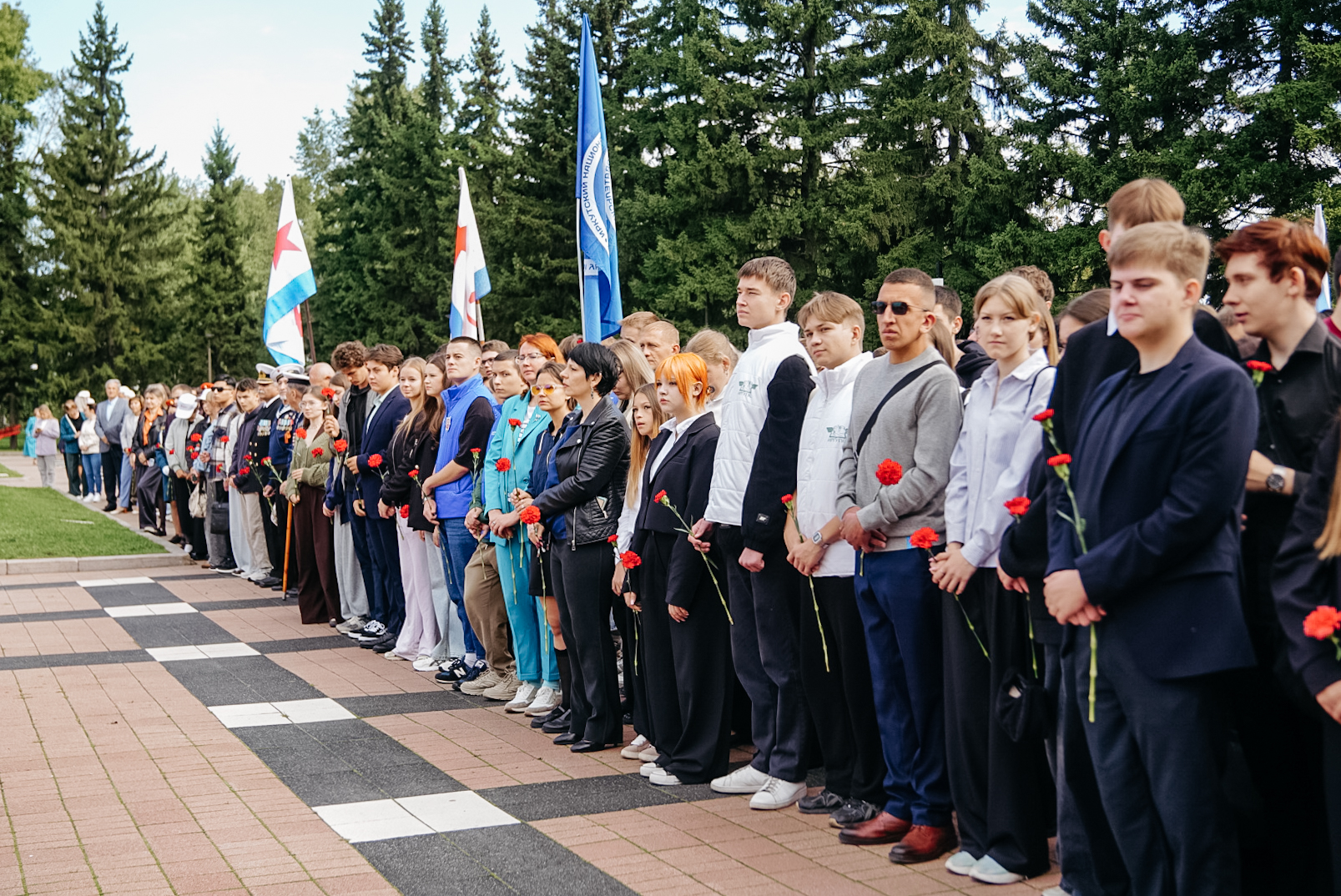 В Иркутске состоялся митинг, посвященный 80-летию со дня окончания Второй мировой войны и Дню солидарности в борьбе с терроризмом